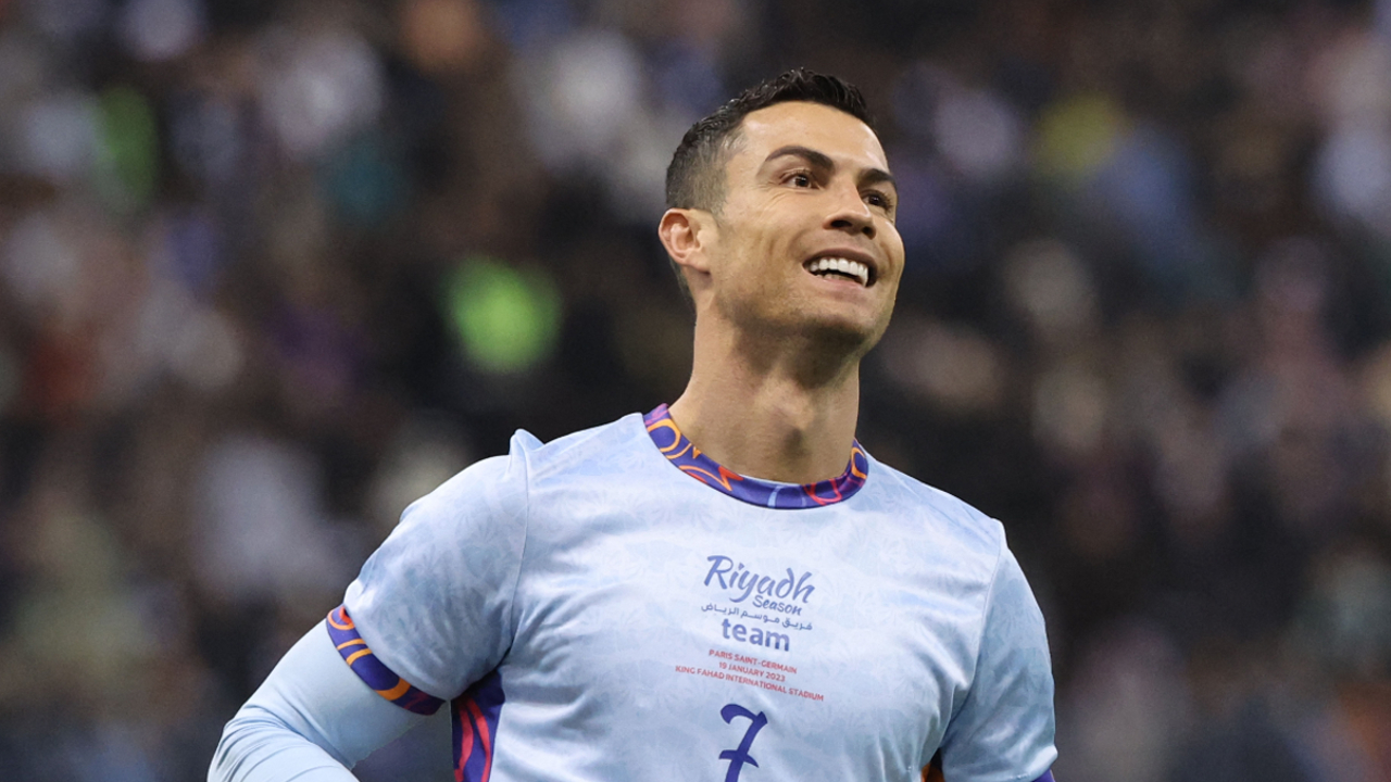 Cristiano Ronaldo scores his first goal for Al-Nassr through a last-second penalty – Watch