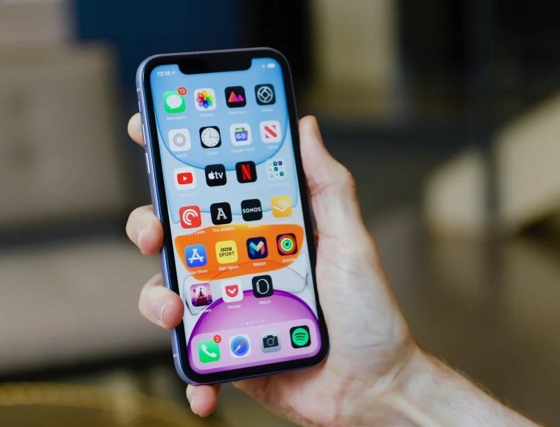 <strong>It’s time for Apple to modernize iPhone pricing, but which road will it take?</strong>