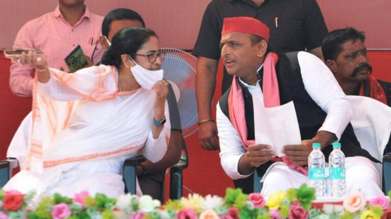 <strong>Mamata Banerjee and Akhilesh Yadav have agreed to fight without Congress in 2024</strong>