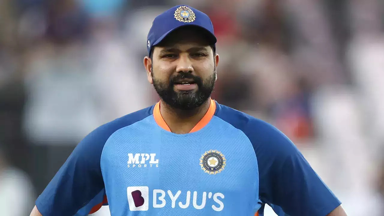 Gavaskar says, “Honestly, Rohit Sharma should take a break,” and expresses serious concerns about the “WTC Final”