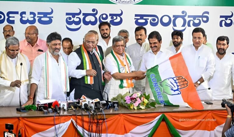 Ex-Karnataka Chief Minister Jagadish Shettar joined the Congress just one day after leaving the BJP