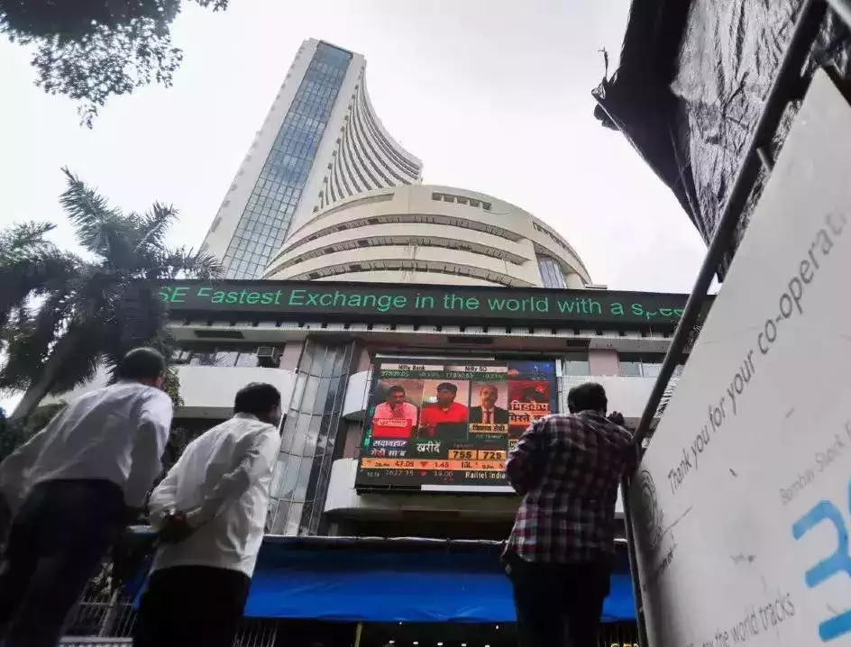 Sensex closed 230 points higher at 62,787, while the Nifty closed at 18,593 points