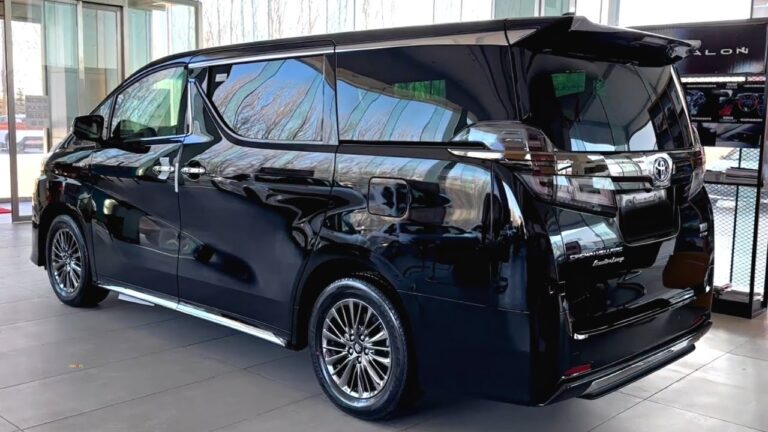Toyota Vellfire 2023
