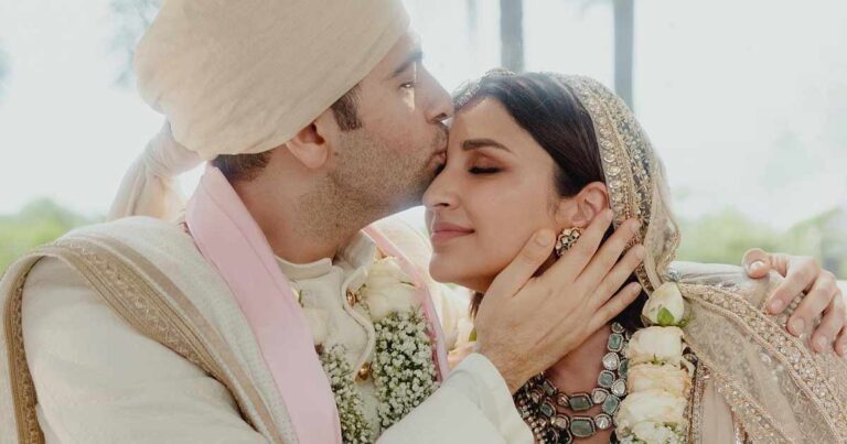 parineeti-chopra-raghav-chadhas-wedding-reception-invite-gets-leaked-days-after-tying-the-knot-find-out-all-the-deets-001