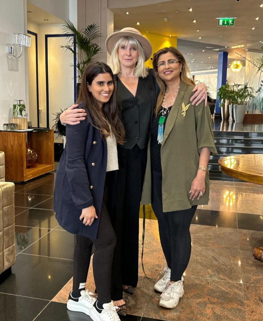 Prof. Dr. Parin Somani, Nurbanu & Marisa Peer