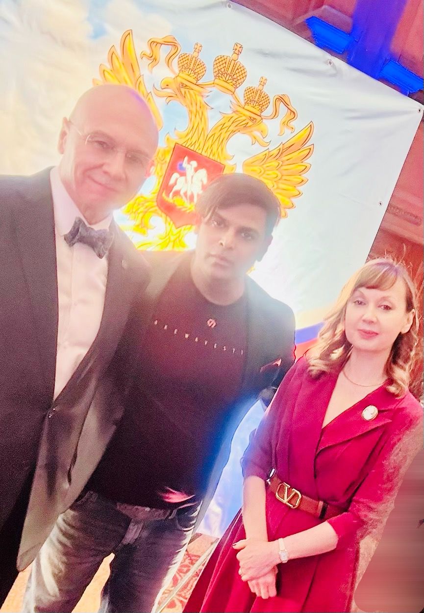 Dr. Supratim Akaash Paul
