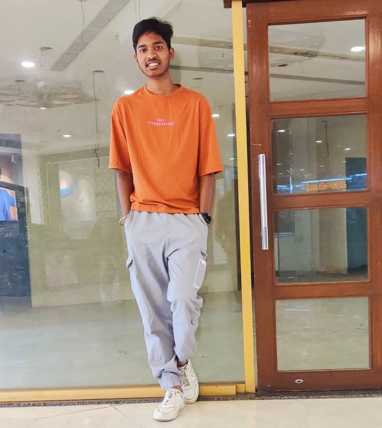 WhatsApp Image 2025-10-23 at 15.04.03